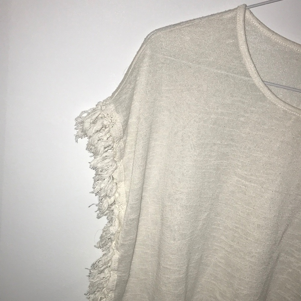 white blouse - Picture 3 of 3